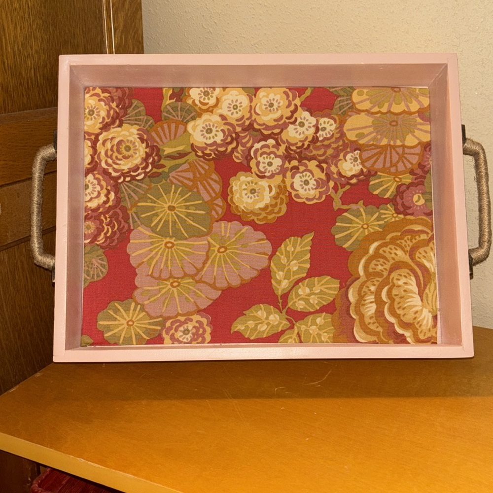 Display Tray/Riser
